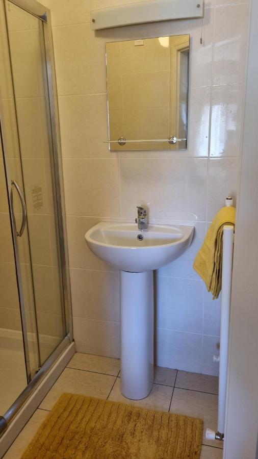 2 Bedroomed Ground Floor Apartment Kenmare Exterior foto